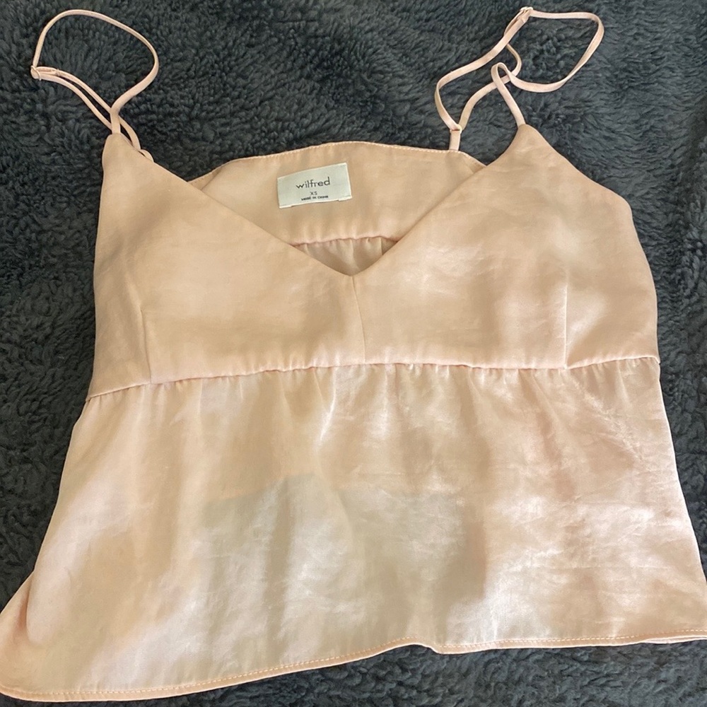 Aritiza light pink/blush satin top